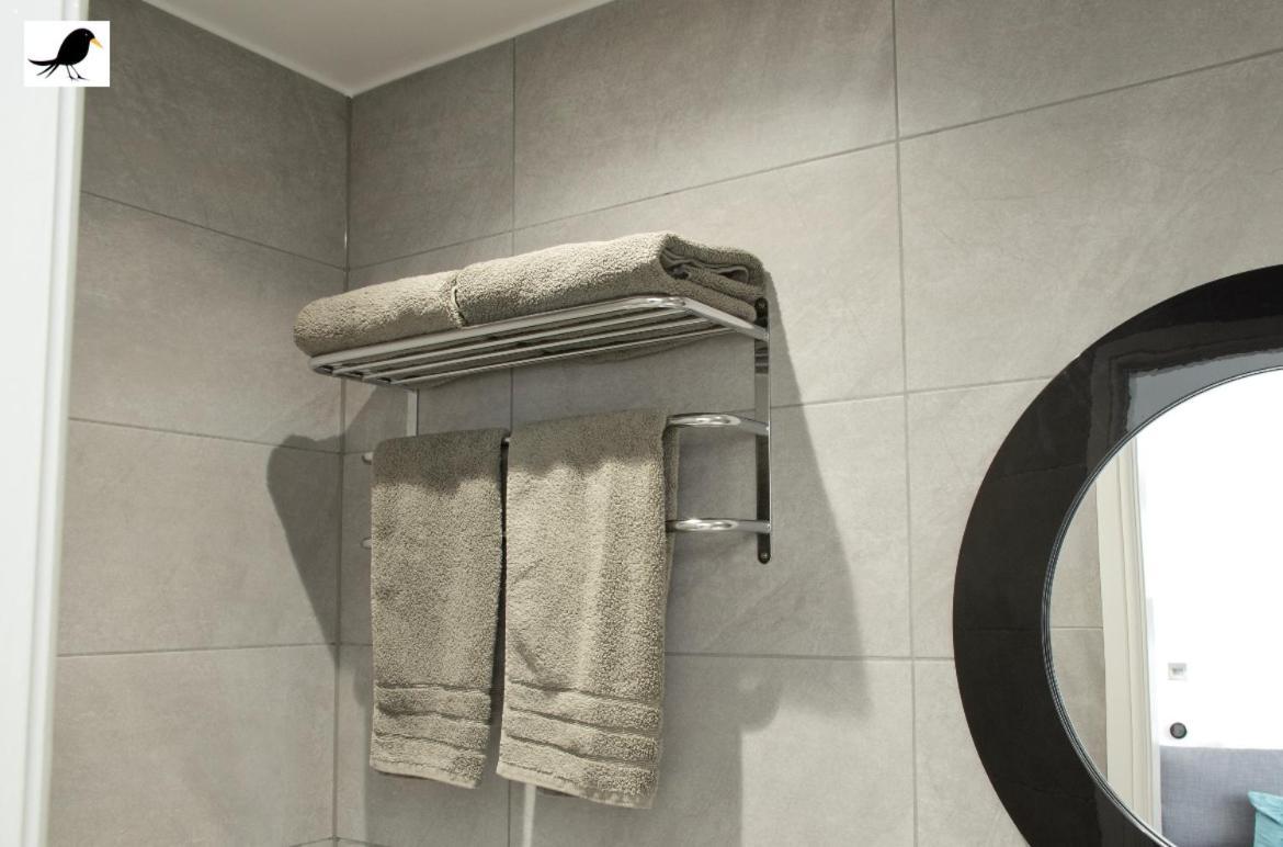 Blackbird And Luxury 11 Apartment Blackpool